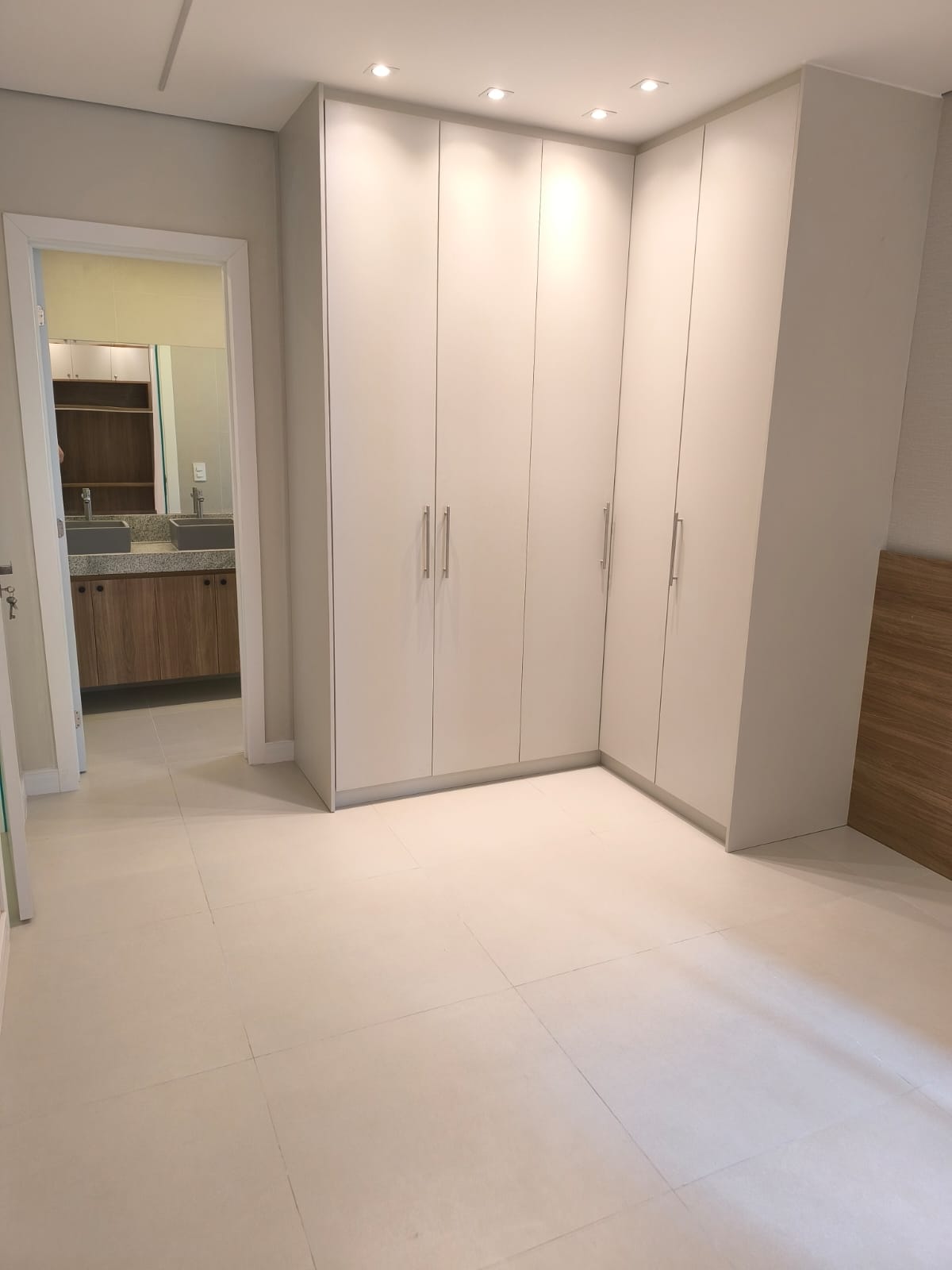 PHOTO-2025-11-05-15-04-30